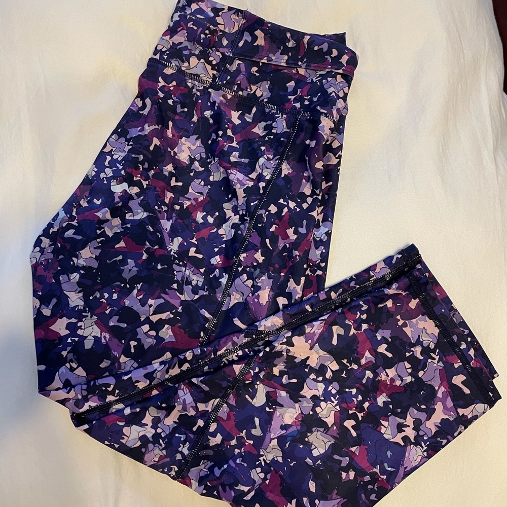 3 Pair Fabletics Capri leggings